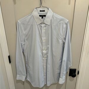 x4 Men’s Medium Dress Shirts
